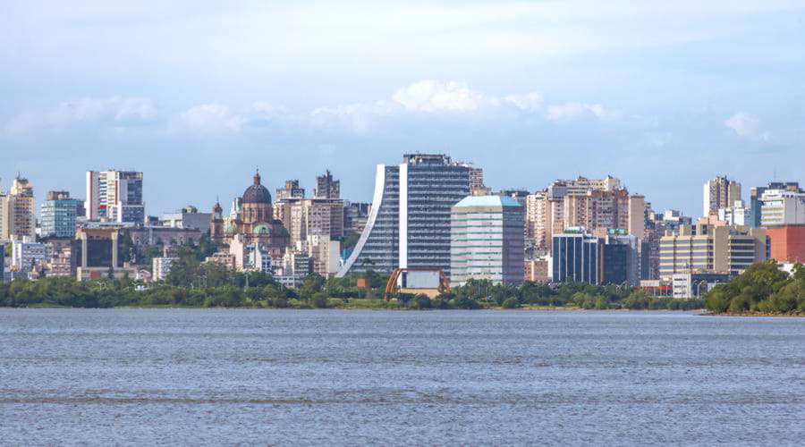 Onze autoverhuurservices bieden een gevarieerde selectie van voertuigen in Porto Alegre.